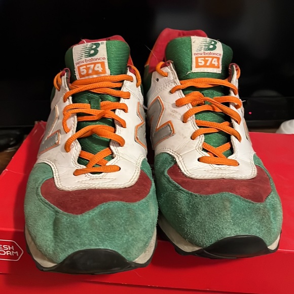 New Balance 574 “7-Eleven” - Picture 5 of 6
